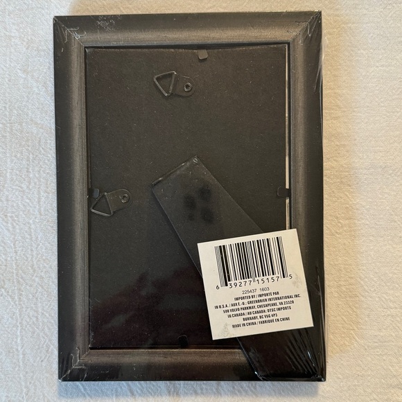 Black 4” x 6” Picture Frame - Picture 6 of 14